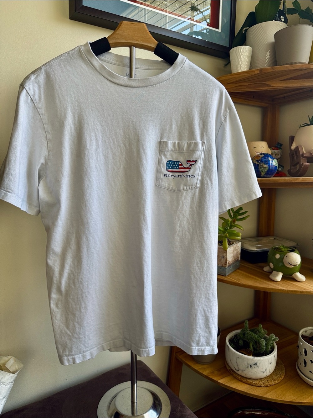 Vineyard Vines White Short-Sleeve Pocket Tee with American Whale